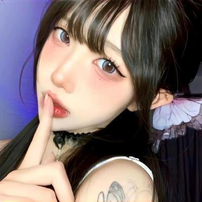 一人有一点颜色
